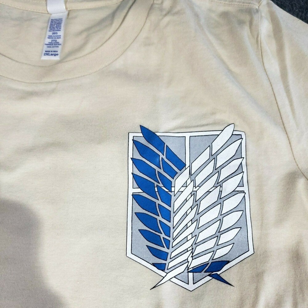 Attack On Titan Wings Of Freedom Womens Cream T-shirt 2XL New No Tags